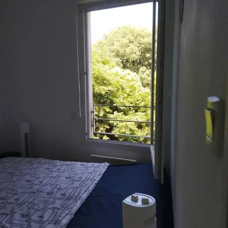 Proche Gare Arene & Carre D'art